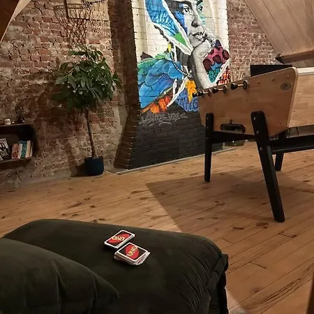 Le Street Apartment *