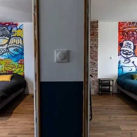 Le Street Apartment *