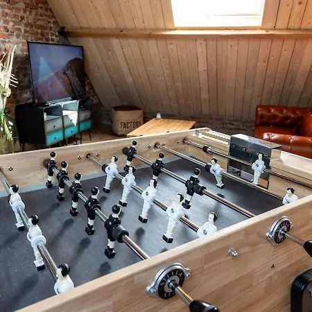 Le Street Apartment *